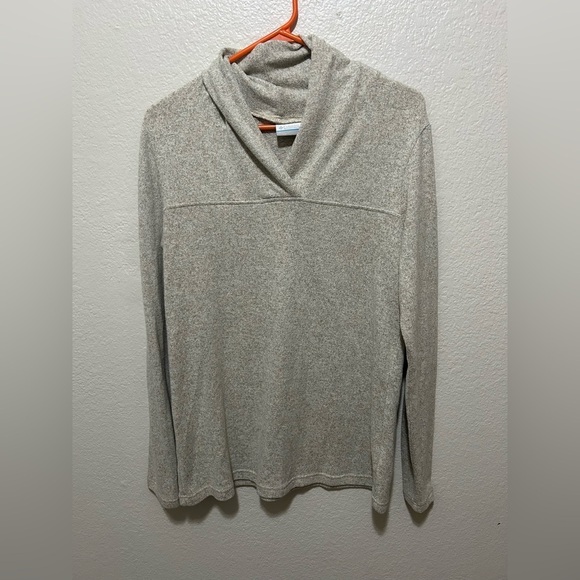 Columbia Sweaters - Columbia Beige Cowl Neck Fleece Sweater Outdoor Layer Size Medium